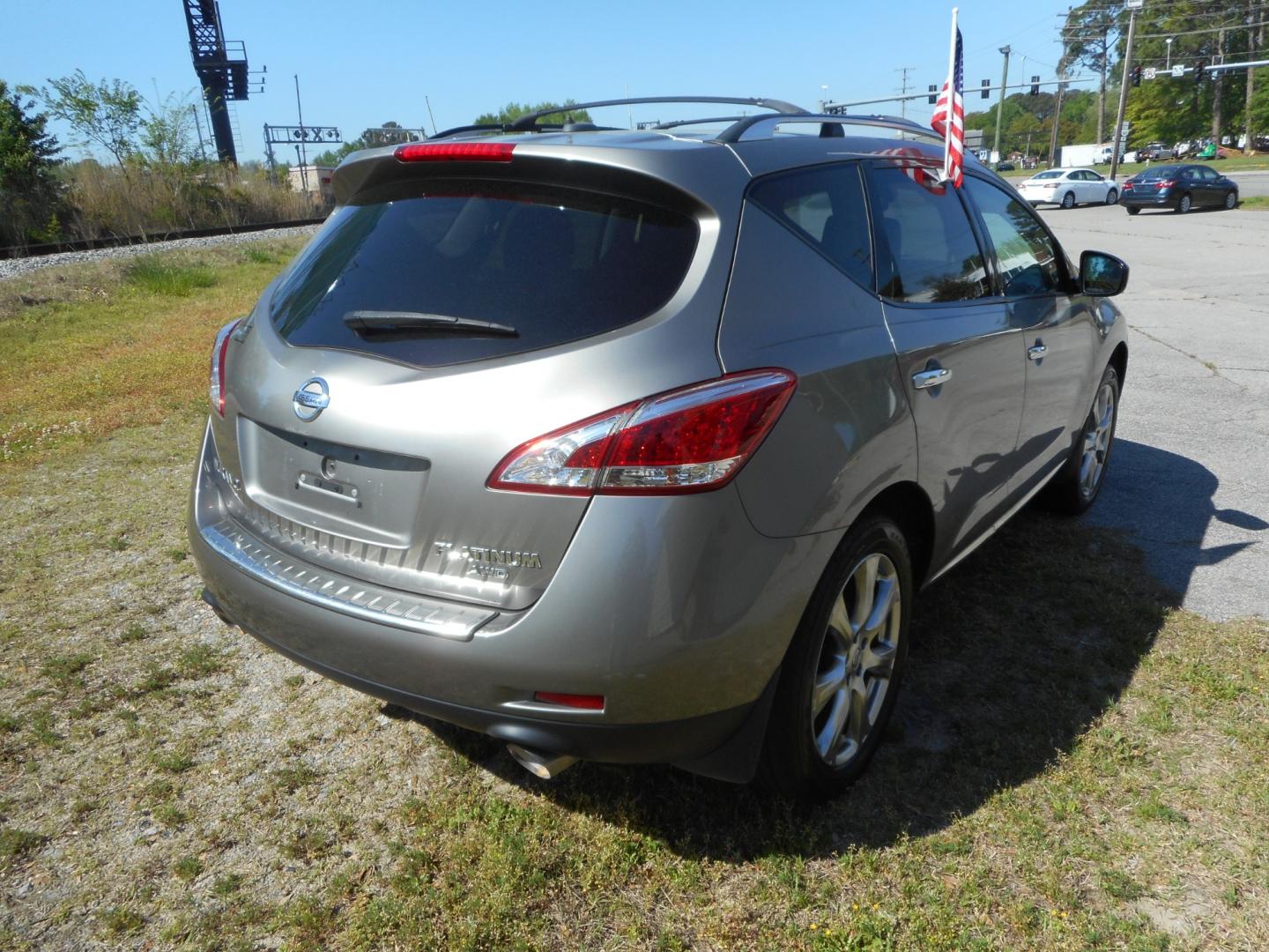 2012 Silver Nissan Murano (JN8AZ1MWXCW) , located at 2553 Airline Blvd, Portsmouth, VA, 23701, (757) 488-8331, 36.813889, -76.357597 - Photo#4